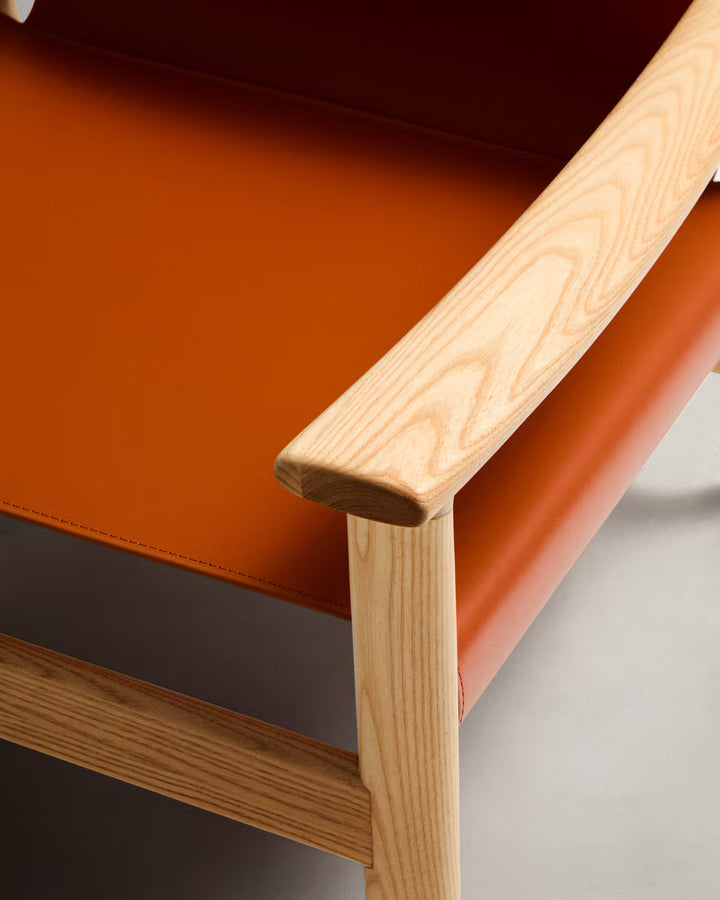 Henrik Armchair | Light Brown