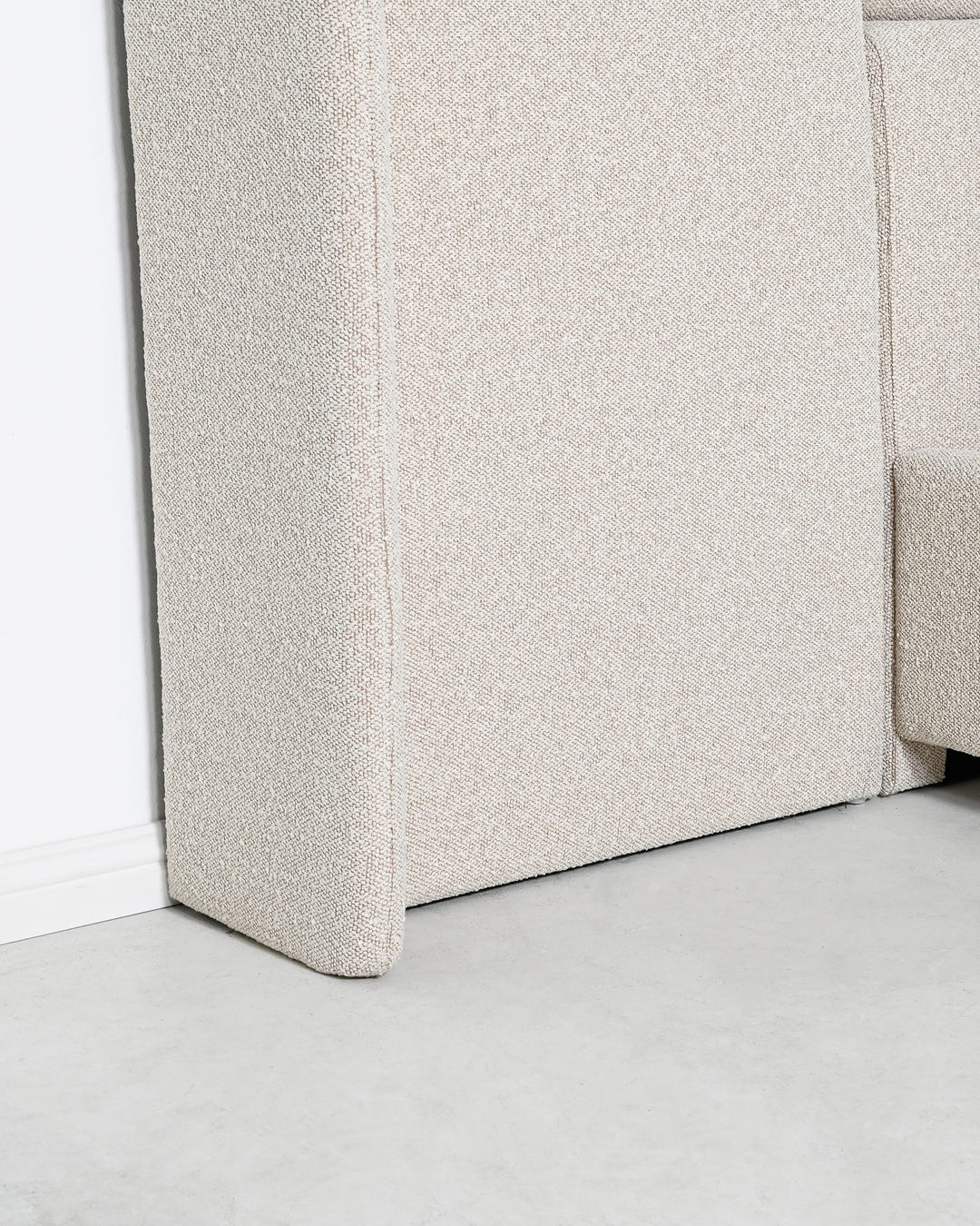 Bexley Bed (with wing) | Oatmeal