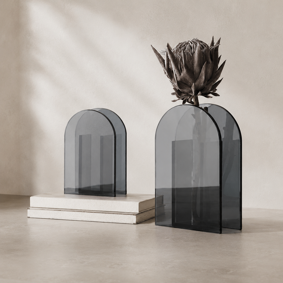 Hilda Vase